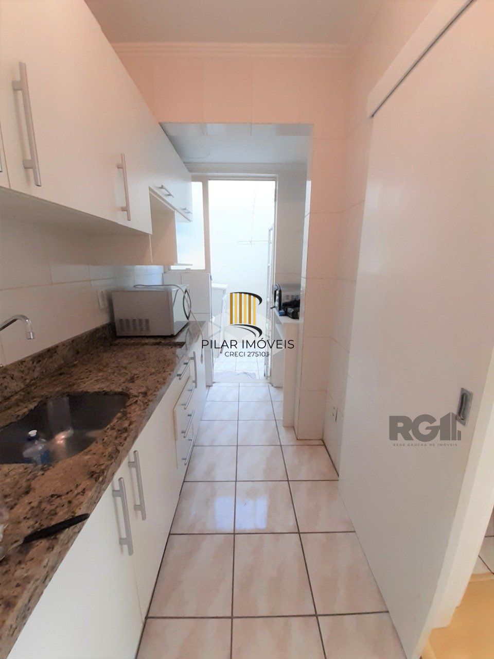 Apartamento 1 quarto com garagem no Menino Deus.