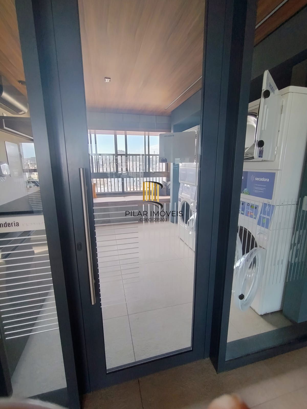 Apartamento 2 dormitórios no bairro Cidade Baixa