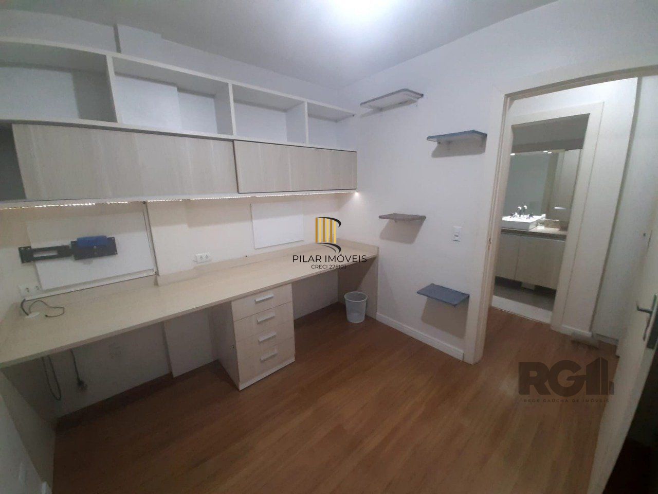  Apartamento 2 dormitórios, de frente 100% reformado bairro Cidade Baixa- Porto Alegre