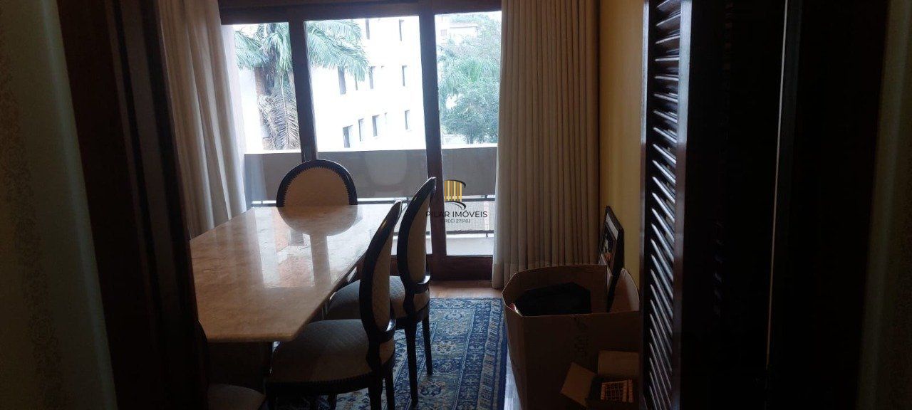 Apartamento 3 dormitórios no bairro Petrópolis