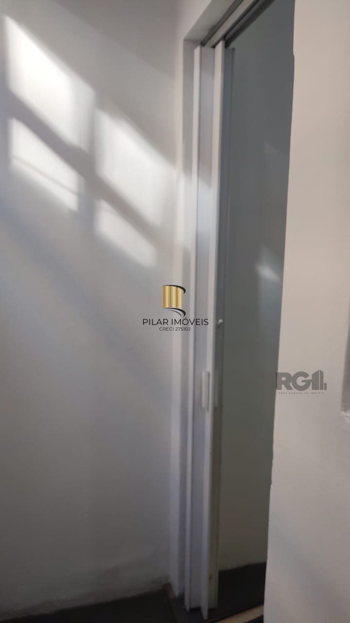 Apartamento térreo jk no miolo do Menino Deus!