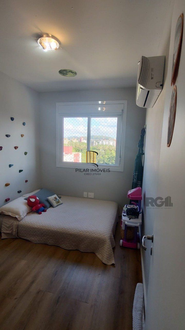 Apartamento 2 quartos, suíte e garagem na Cidade Baixa.