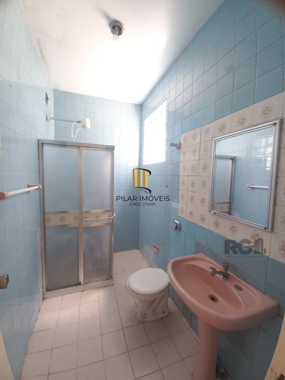 Apartamento com 2 quartos na Cidade Baixa!