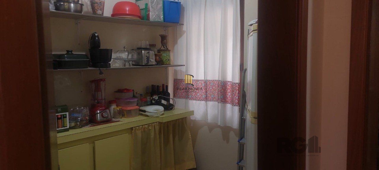 Casa 3 dormitórios no bairro Medianeira