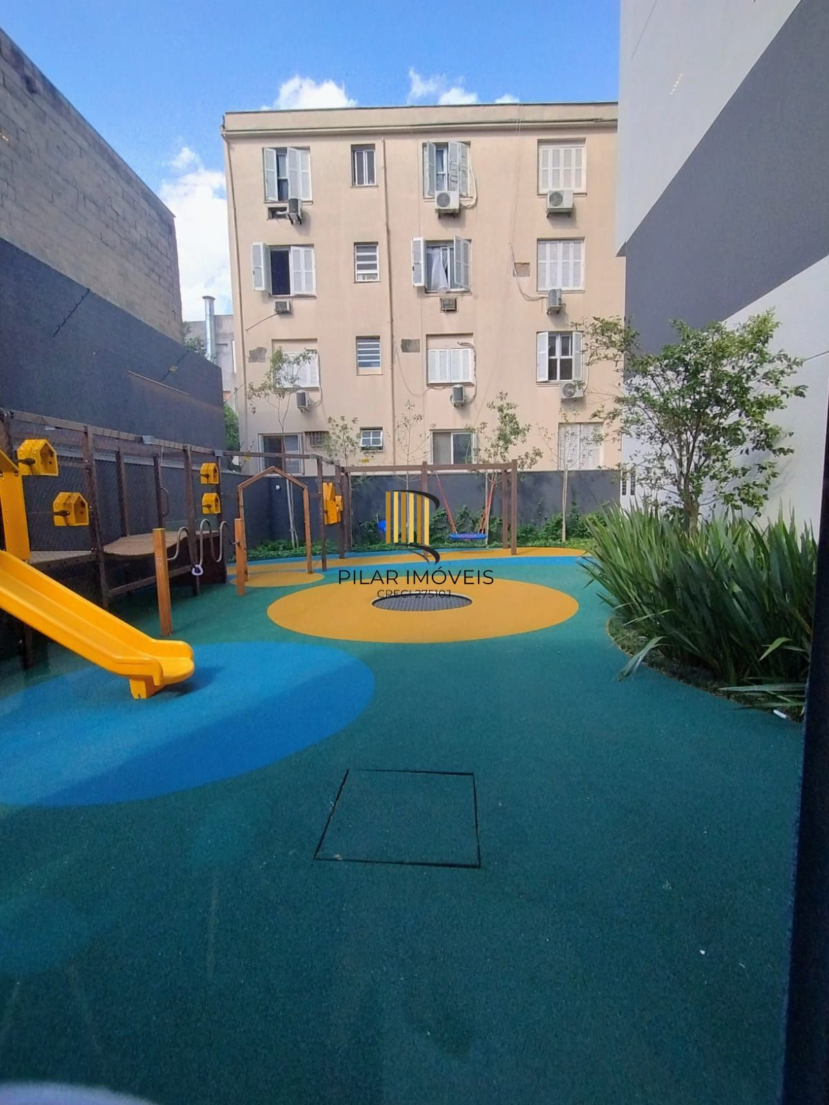 **Apartamento 3 quartos 2 garagens Novo e Desocupado à Venda na Cidade Baixa, Porto Alegre, RS**