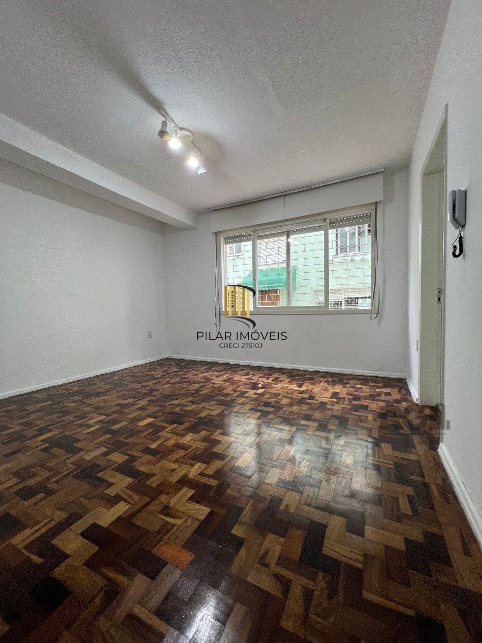 Kitnet 1 dormitório no bairro Jardim Leopoldina