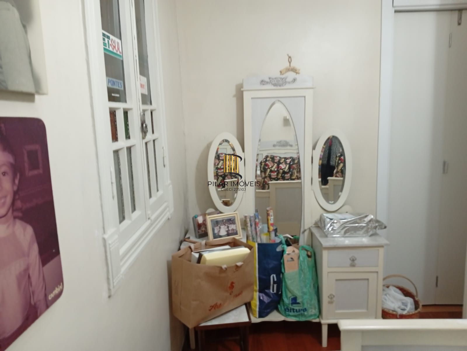 Casa com 5 quartos , 7 banheiros e pátio!