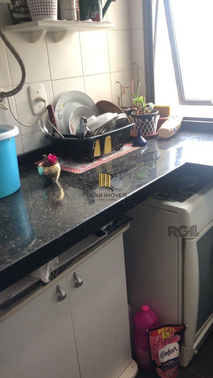 Excelente apartamento 2 quartos, suite e garagem na Cidade Baixa!