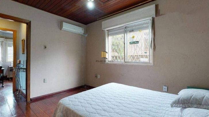 Casa para Venda - 190m², 4 dormitórios, sendo 1 suites, 2 vagas - Partenon