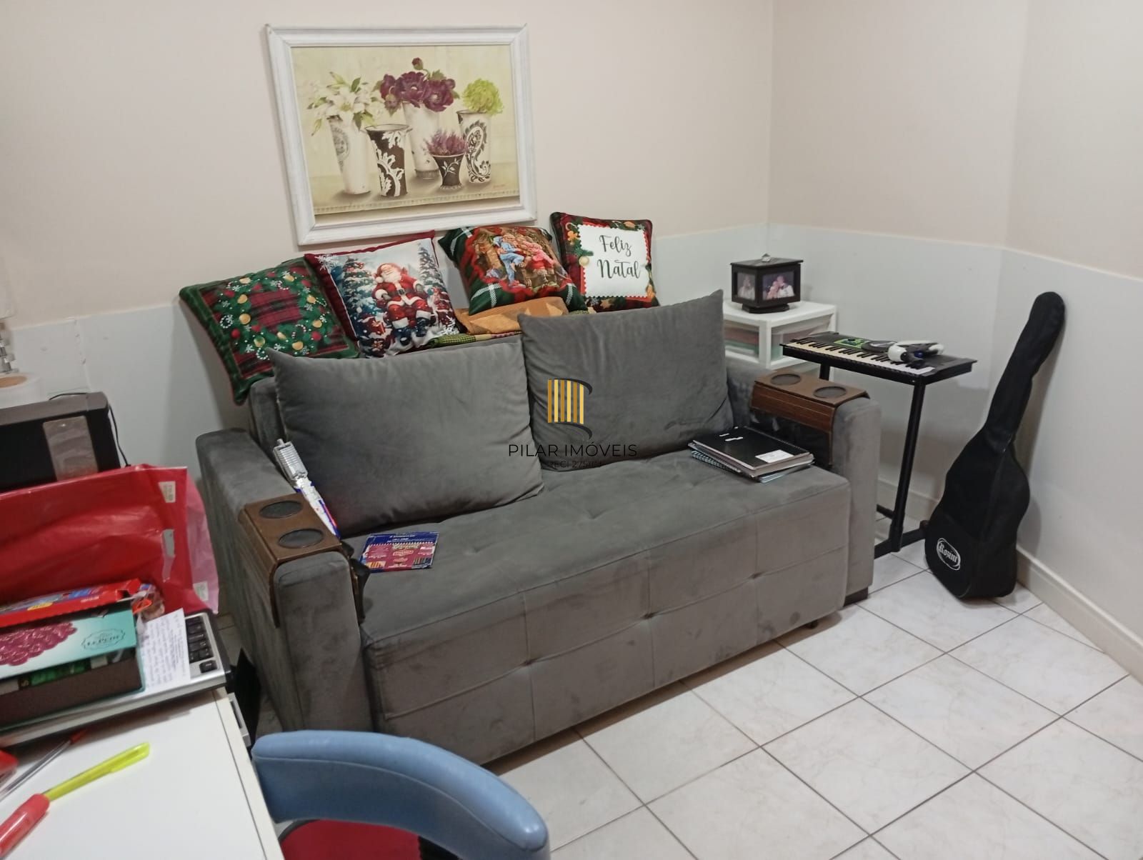 Casa com 5 quartos , 7 banheiros e pátio!