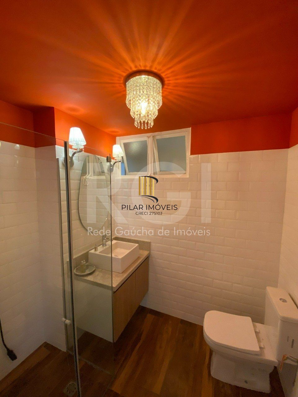 Apartamento 2 quartos com garagem no Menino Deus!