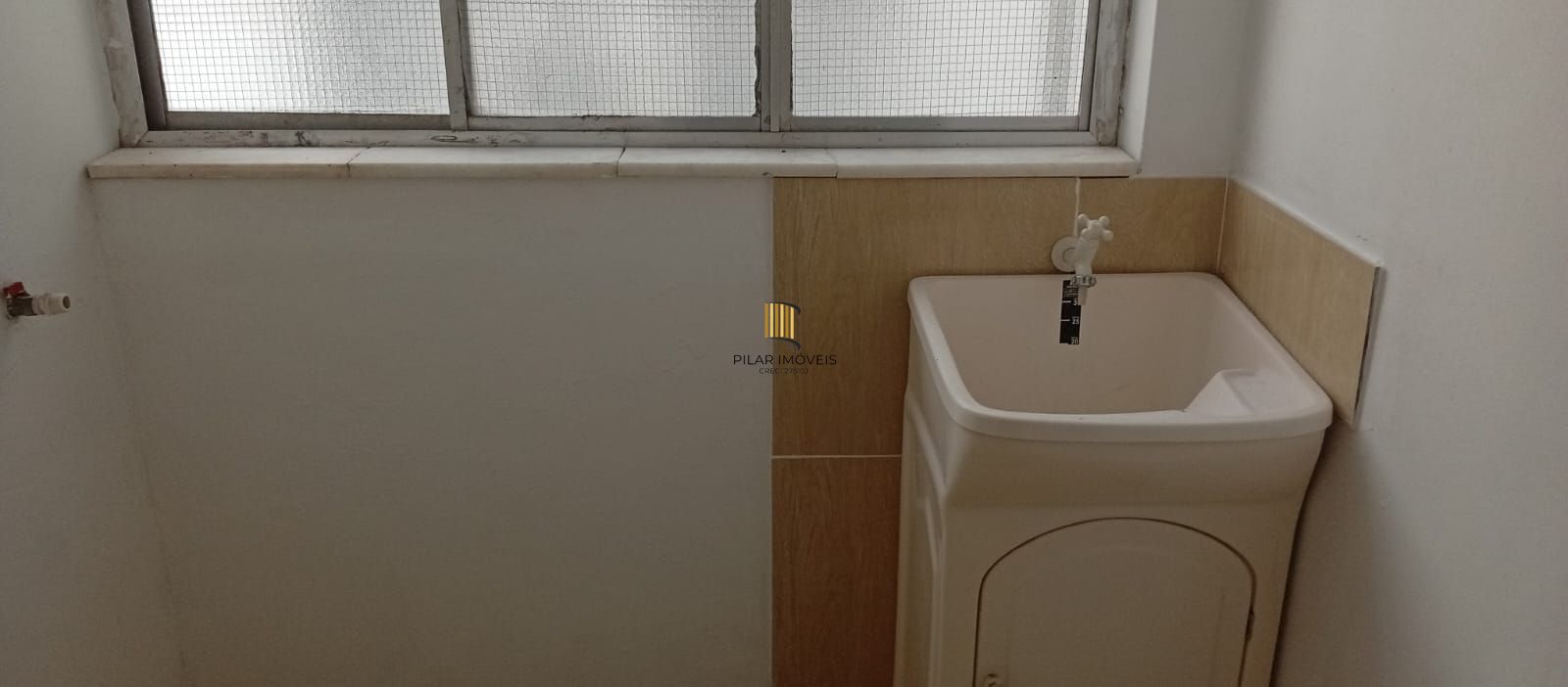 Apartamento 2 dormitórios no bairro Azenha