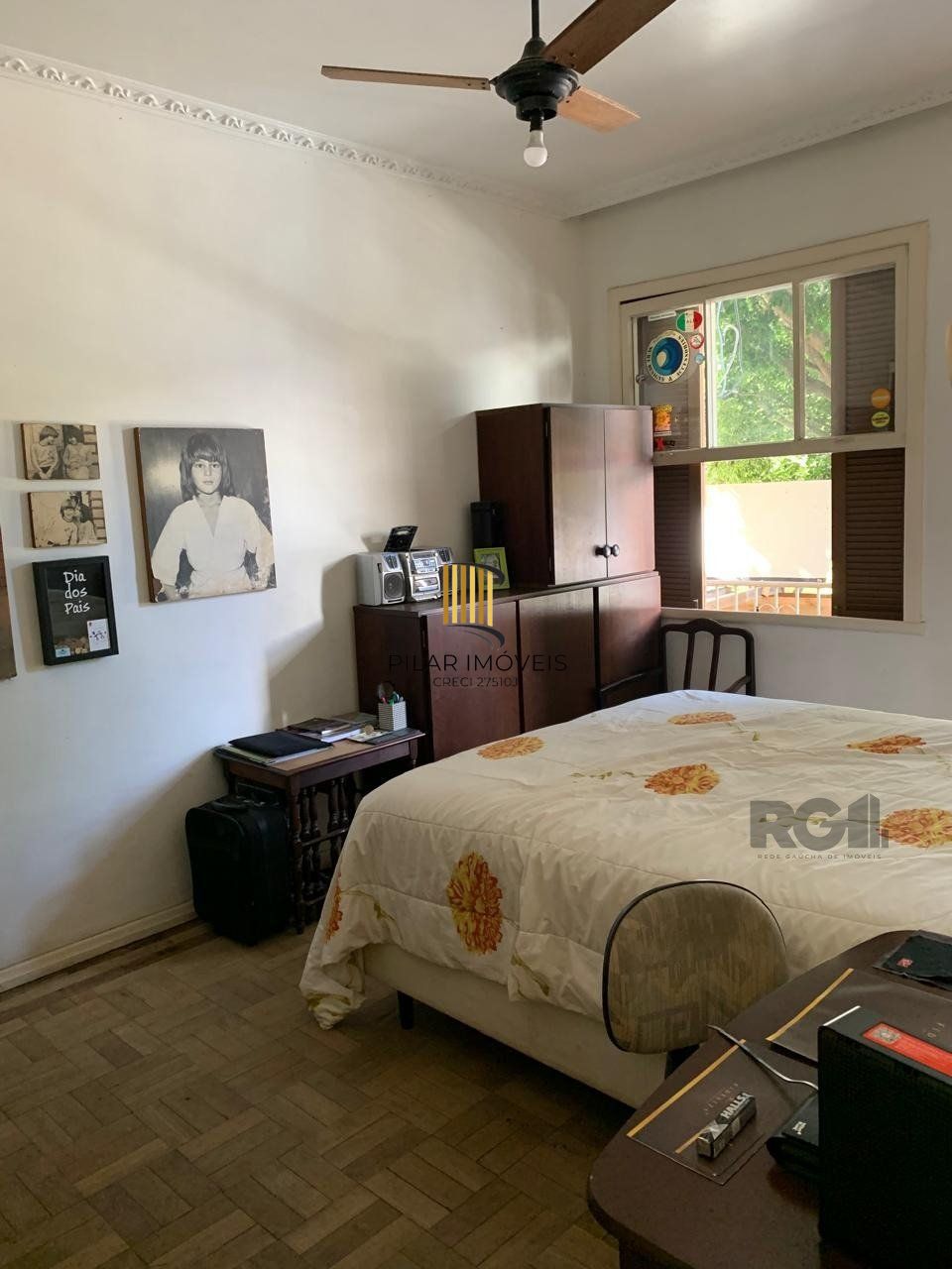  Ótimo apartamento 3 dormitórios, de frente com sacada, bairro Cidade Baixa- Porto Alegre