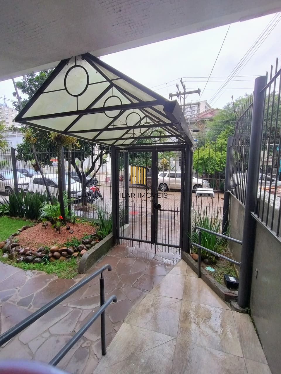 Vende apartamento 1 quarto,  desocupado, andar alto no bairro Cidade Baixa