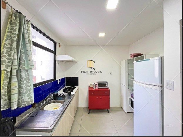 Casa para Venda - 3 dormitórios, sendo 1 suites, 2 vagas - Menino Deus