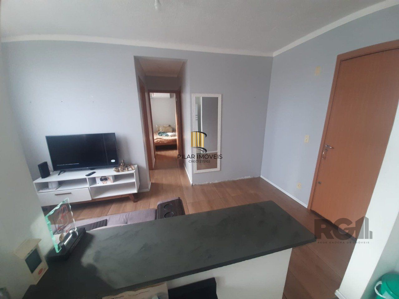   Apartamento 1 dormitório 5 andar de fundos, garagem  no bairro: Leopoldina - Porto Alegre
