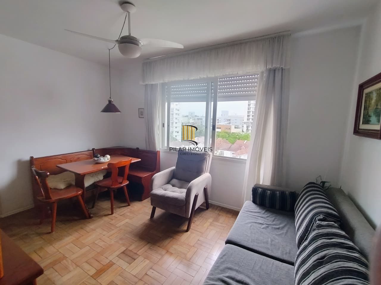 Vende apartamento 1 quarto,  desocupado, andar alto no bairro Cidade Baixa
