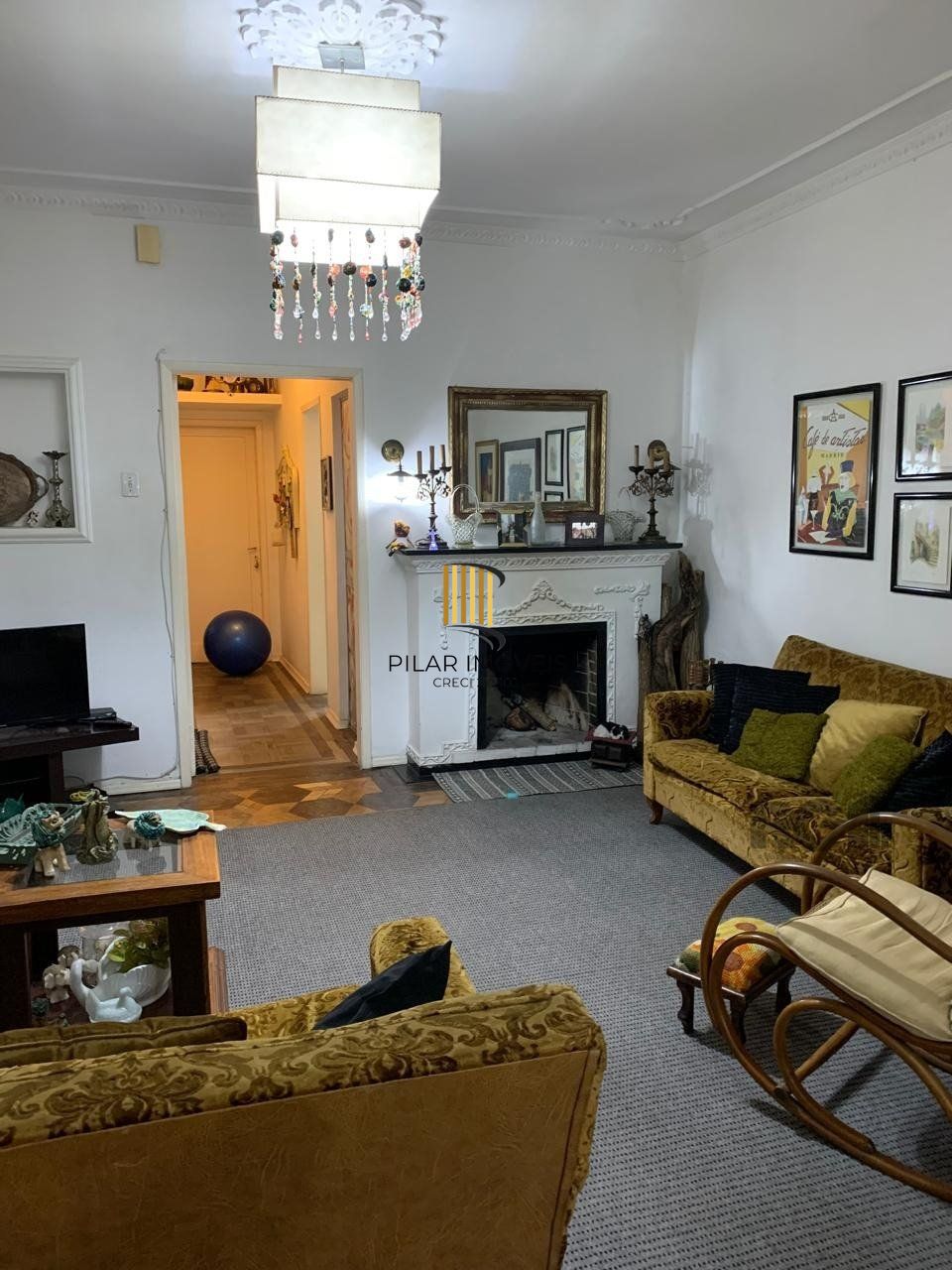   Ótimo apartamento 3 dormitórios, de frente com sacada, bairro Cidade Baixa- Porto Alegre