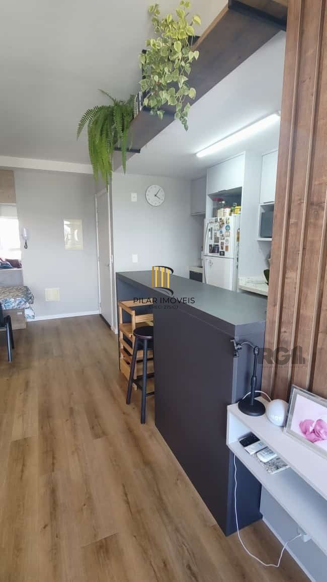 Apartamento 2 quartos, suíte e garagem na Cidade Baixa.