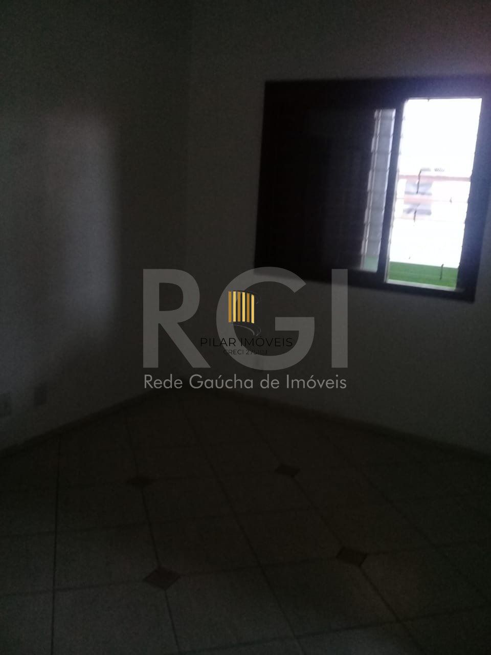 Casa para Venda - 120m², 2 dormitórios, 2 vagas - Rubem Berta