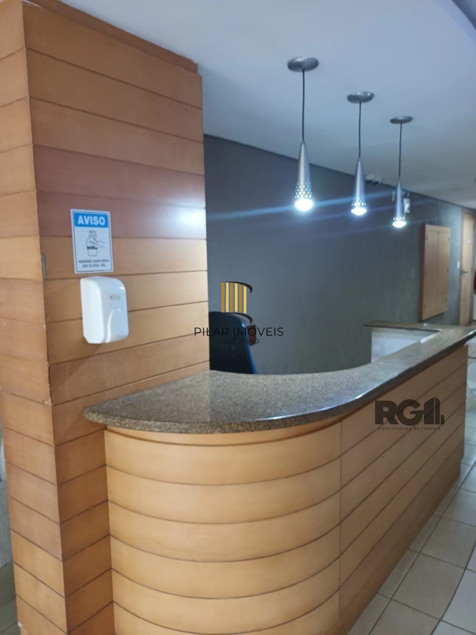 Apartamento 2 quartos, garagem semi mobiliado!