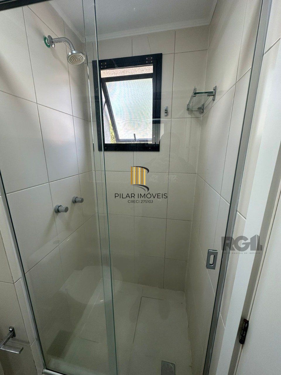 Apartamento 2 dormitórios no bairro Camaquã