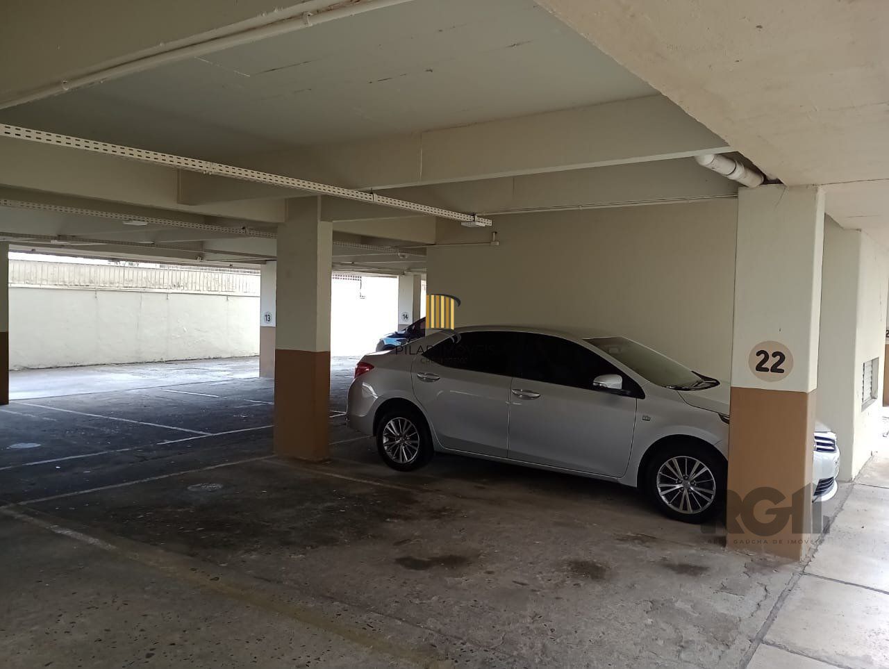 Apartamento 2 quartos, garagem semi mobiliado!