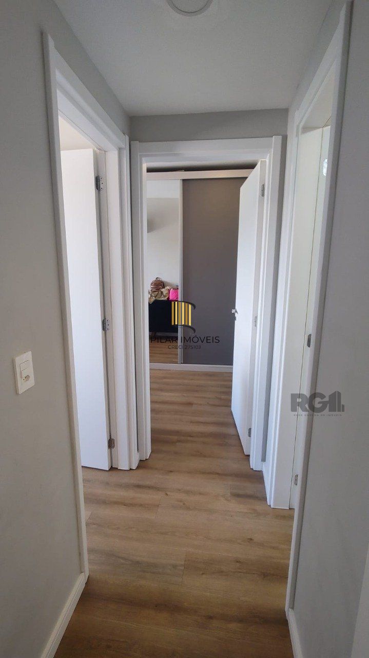 Apartamento 2 quartos, suíte e garagem na Cidade Baixa.