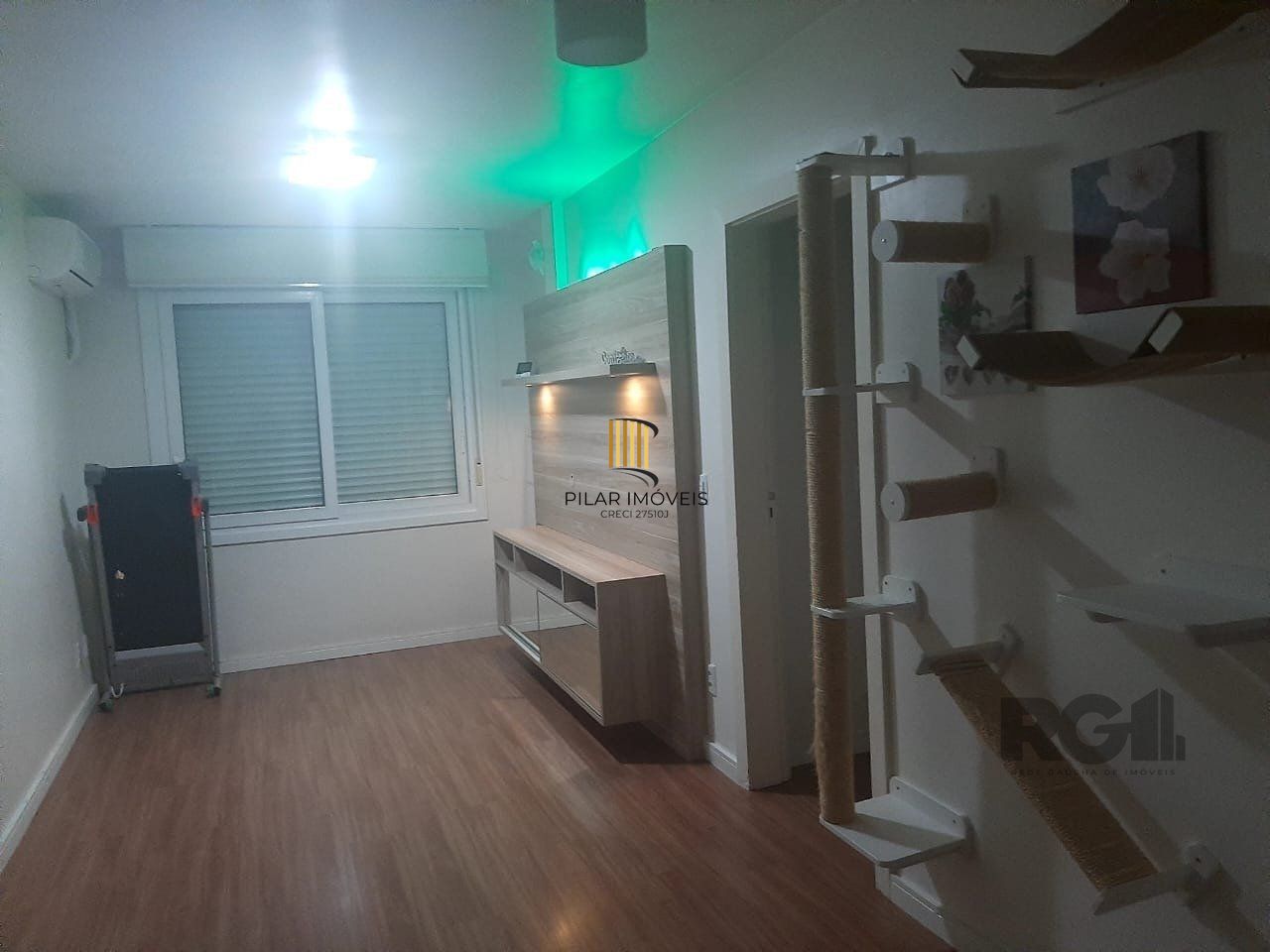  Apartamento 2 dormitórios, de frente 100% reformado bairro Cidade Baixa- Porto Alegre - Pilar Imóveis