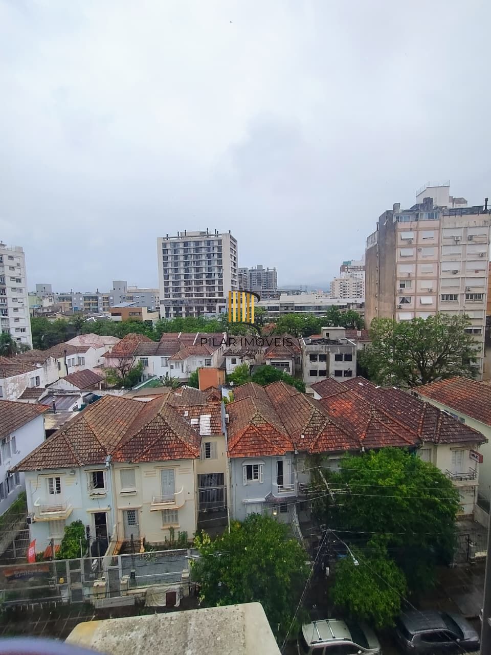 Vende apartamento 1 quarto,  desocupado, andar alto no bairro Cidade Baixa
