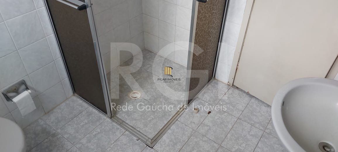 Apartamento com 3 quartos, 2 banheiros, desocupado e 1 vaga!