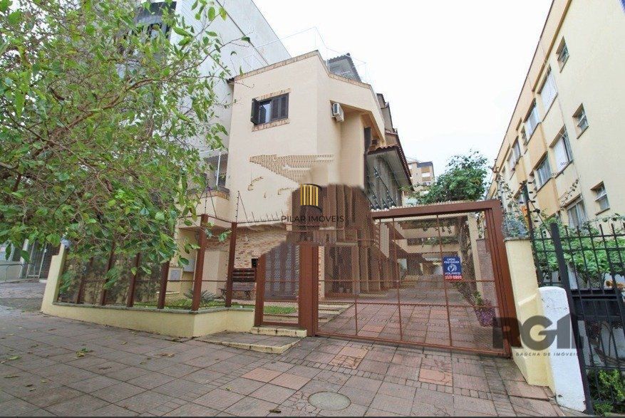 Casa com 3 quartos, suite e 2 vagas garagem!