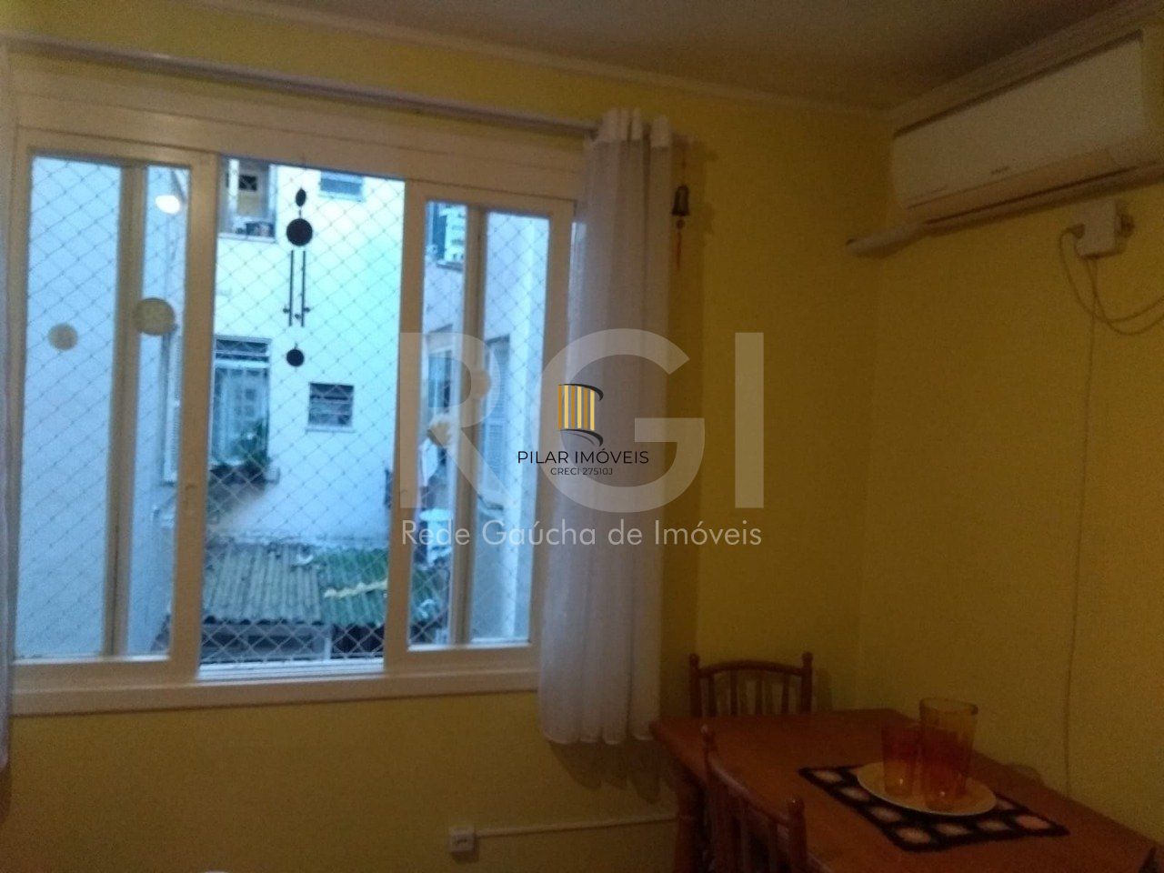 Apartamento para Venda - 2 dormitórios, Cidade Baixa