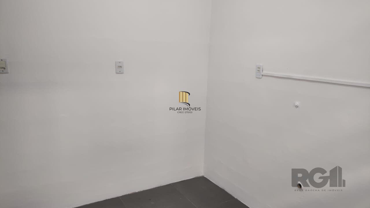 Apartamento térreo jk no miolo do Menino Deus!