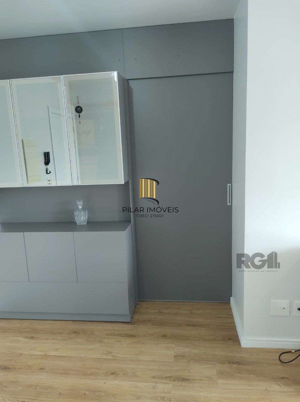 Apartamento à venda na Cidade Baixa COM GARAGEM!