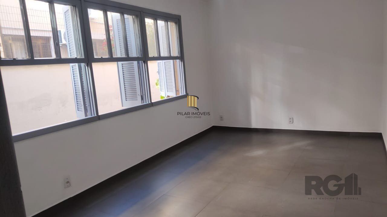 Apartamento térreo jk no miolo do Menino Deus!