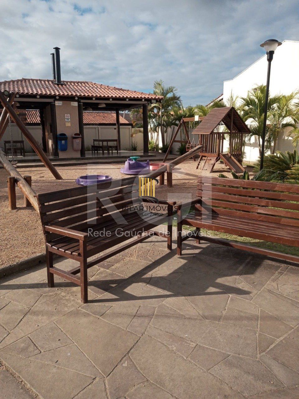 Casa de Condomínio 2 dormitórios no bairro Restinga