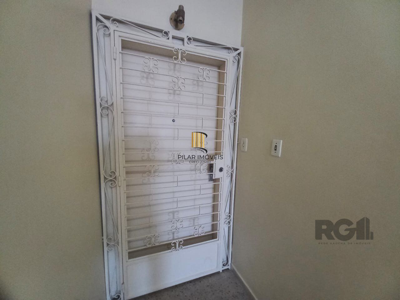 Apartamento com 2 quartos na Cidade Baixa!