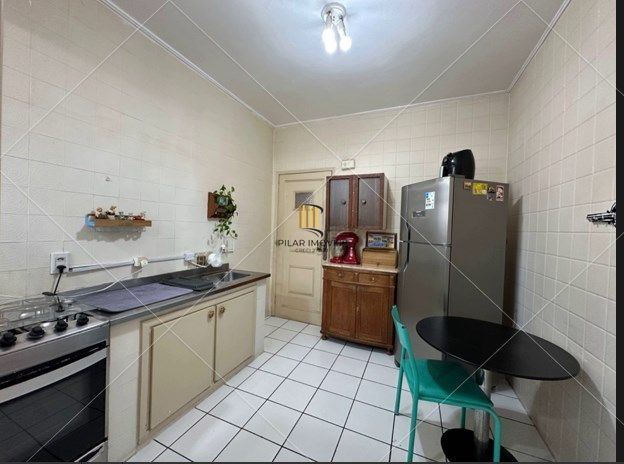 Apartamento 2 quartos, desocupado, andar alto na cidade Baixa!