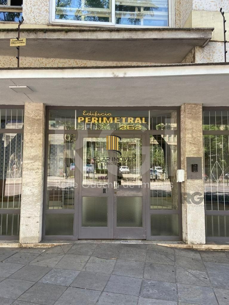 Apartamento à Venda 3 quartos e garagem  no Bom Fim.