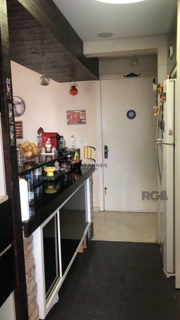 Excelente apartamento 2 quartos, suite e garagem na Cidade Baixa!