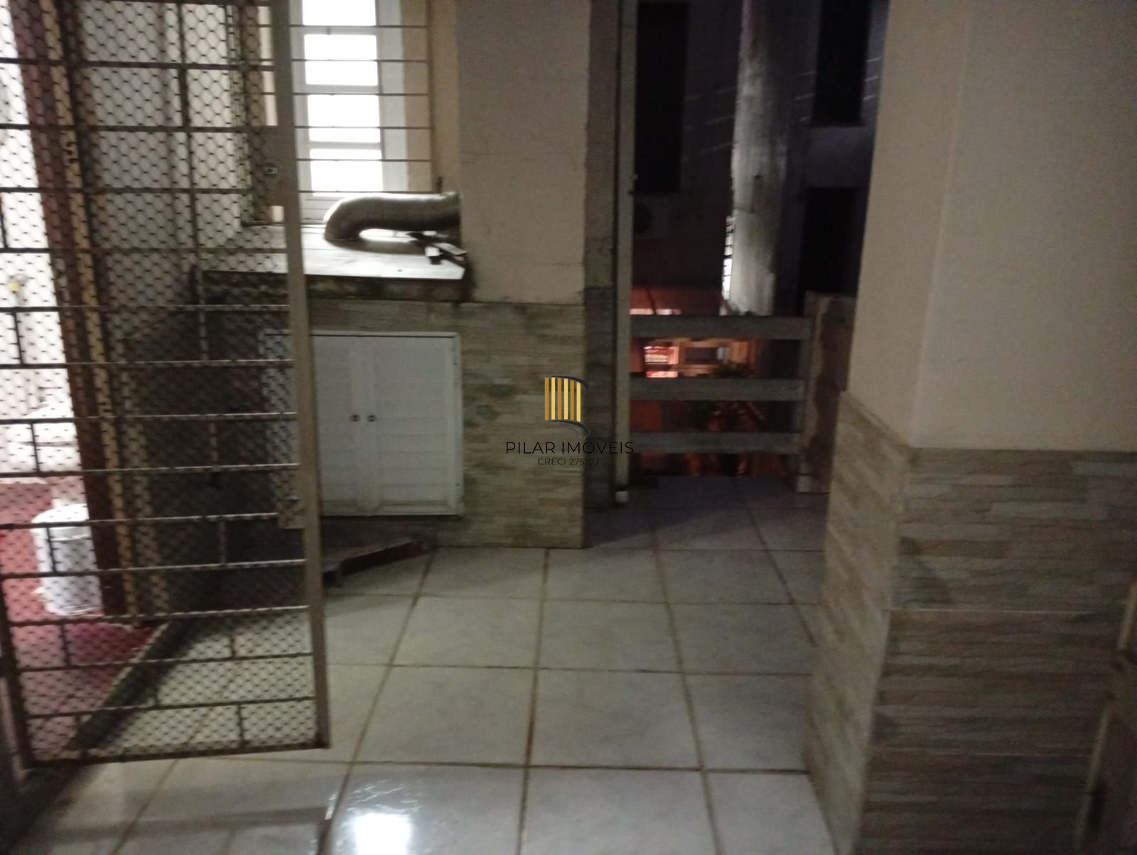 Casa com 5 quartos , 7 banheiros e pátio!