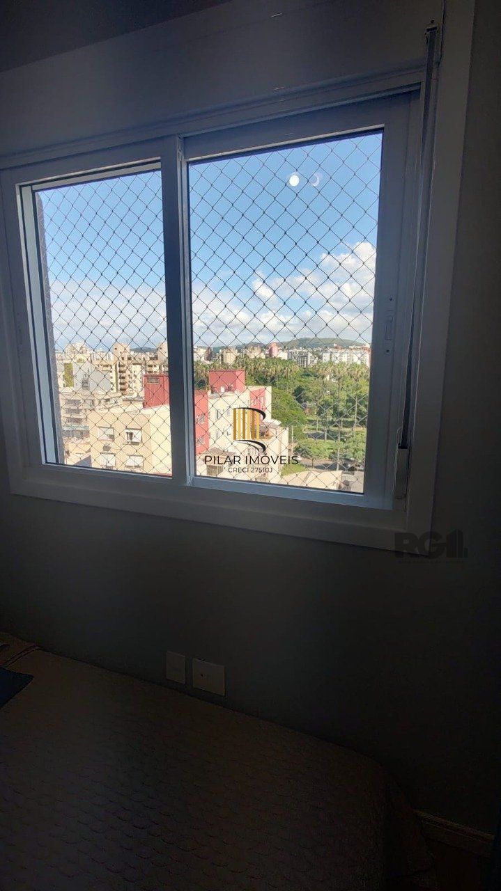 Apartamento 2 quartos, suíte e garagem na Cidade Baixa.