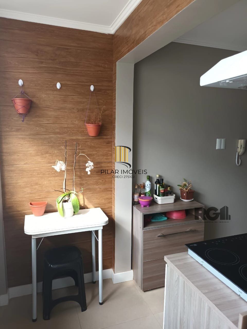 Apartamento 2 quartos, garagem semi mobiliado!
