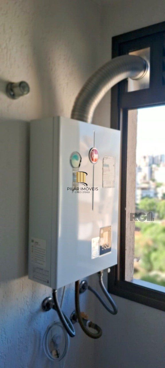 Apartamento 02 dormitórios alto padrão, bairro São João, com 02 vagas cobertas 
