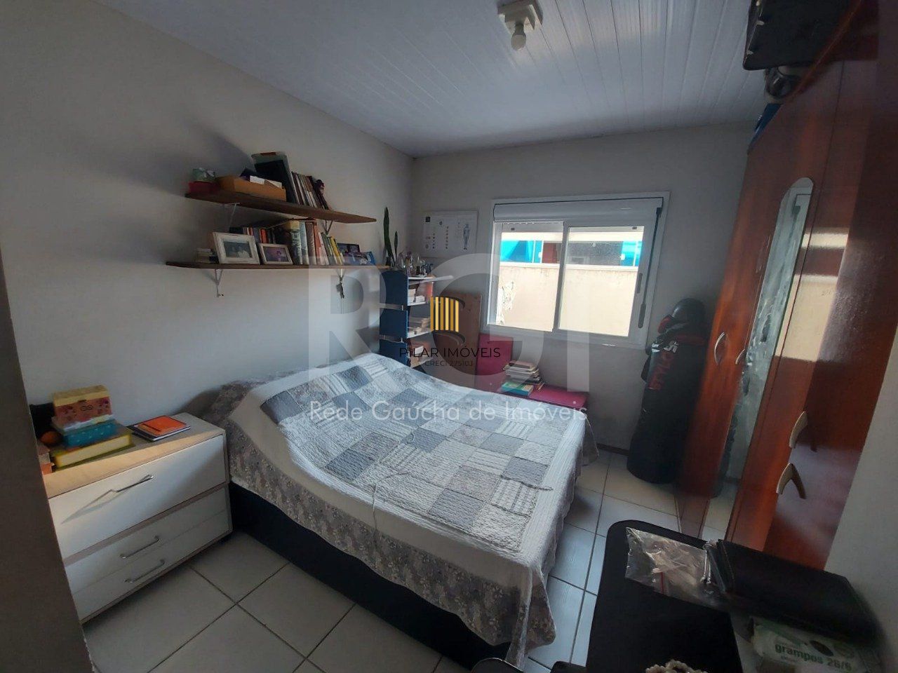 Casa de Condomínio 2 dormitórios no bairro Restinga