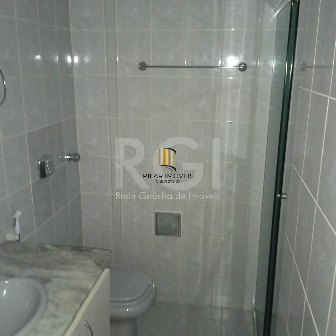 Apartamento Térreo, desocupado, 1 quarto com 2 pátios !