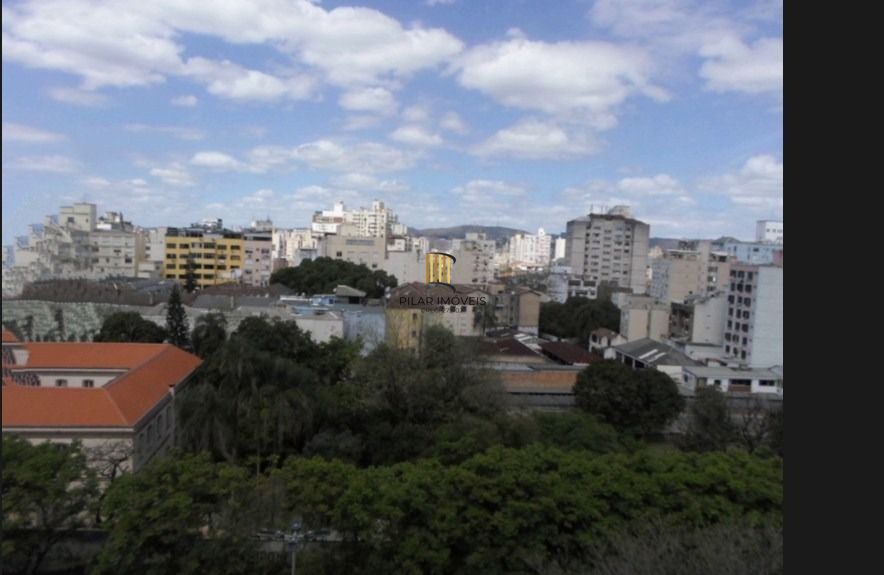 Apartamento 2 quartos, suite e garagem na cidasde Baixa.