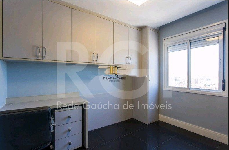 Apartamento para Venda - 80.99m², 3 dormitórios, sendo 1 suites, 2 vagas - Bom Fim