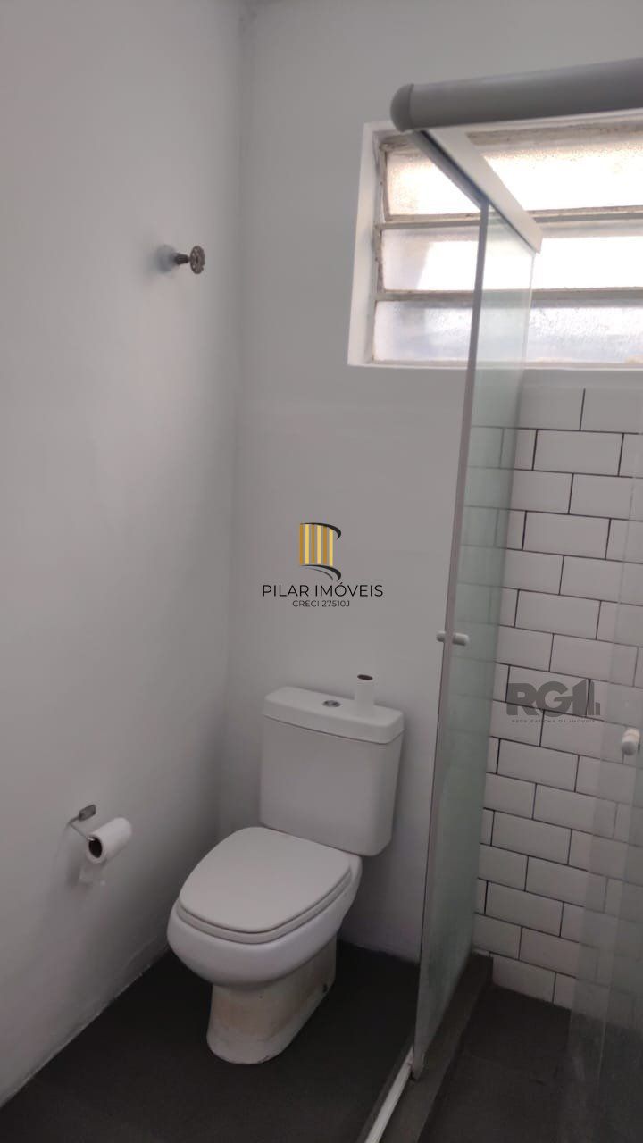 Apartamento térreo jk no miolo do Menino Deus!